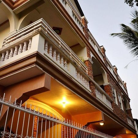 Casa D' Estrella Apartelle Balabag  Екстериор снимка