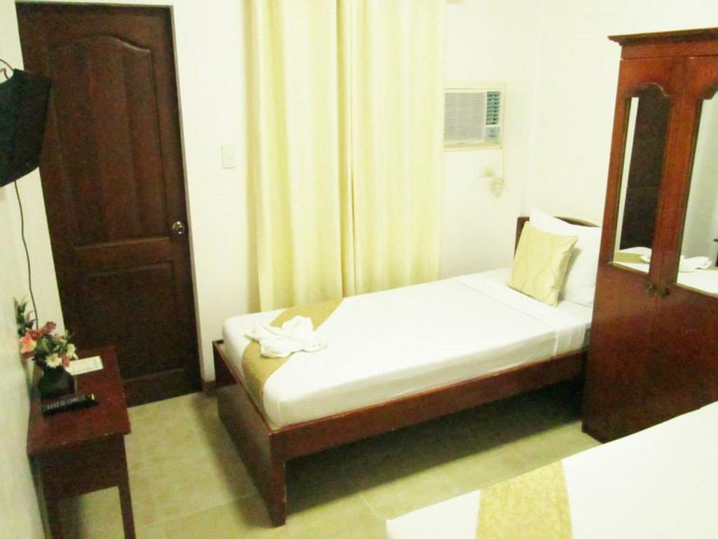 Casa D' Estrella Apartelle Balabag  Стая снимка