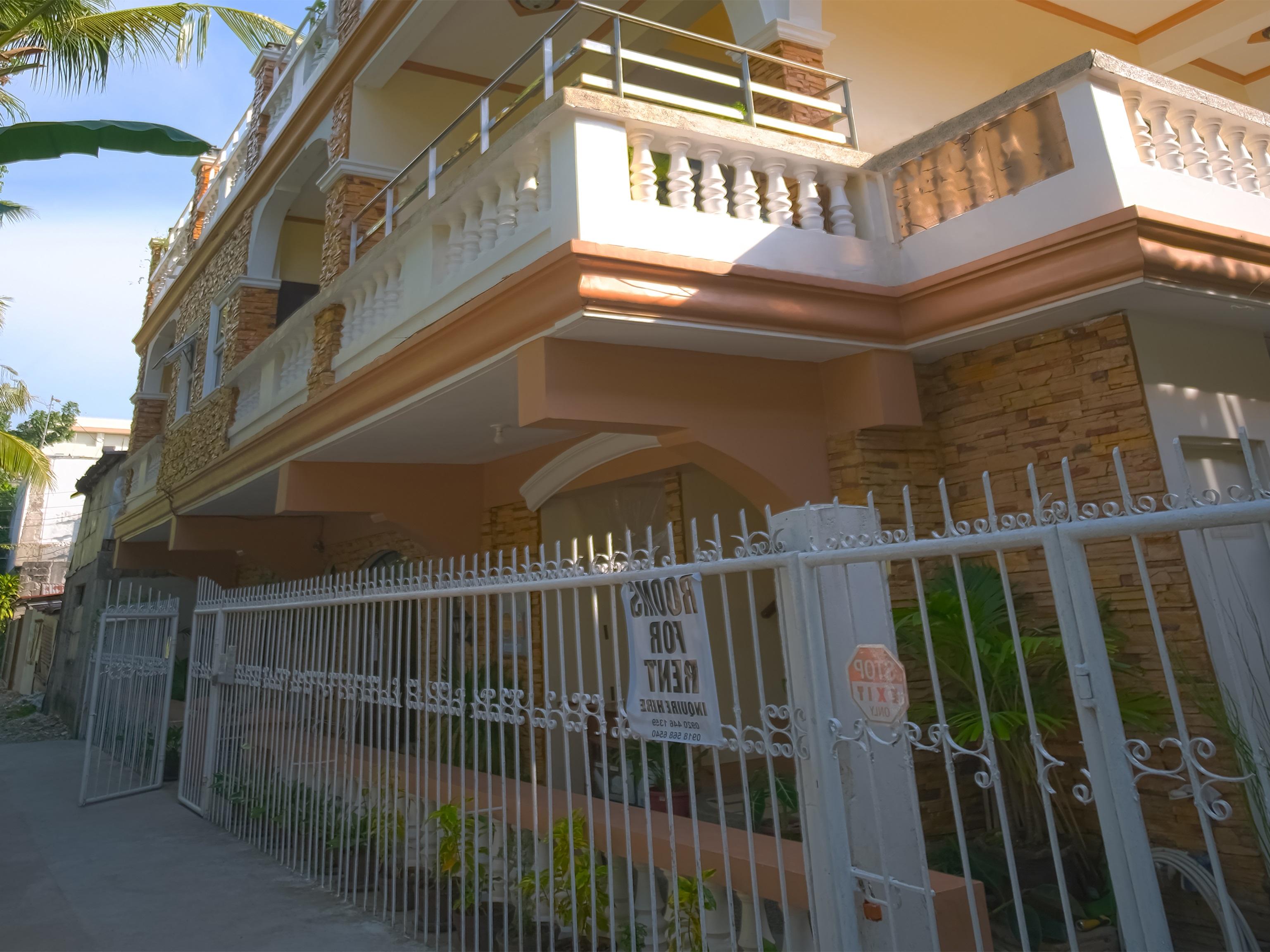 Casa D' Estrella Apartelle Balabag  Екстериор снимка