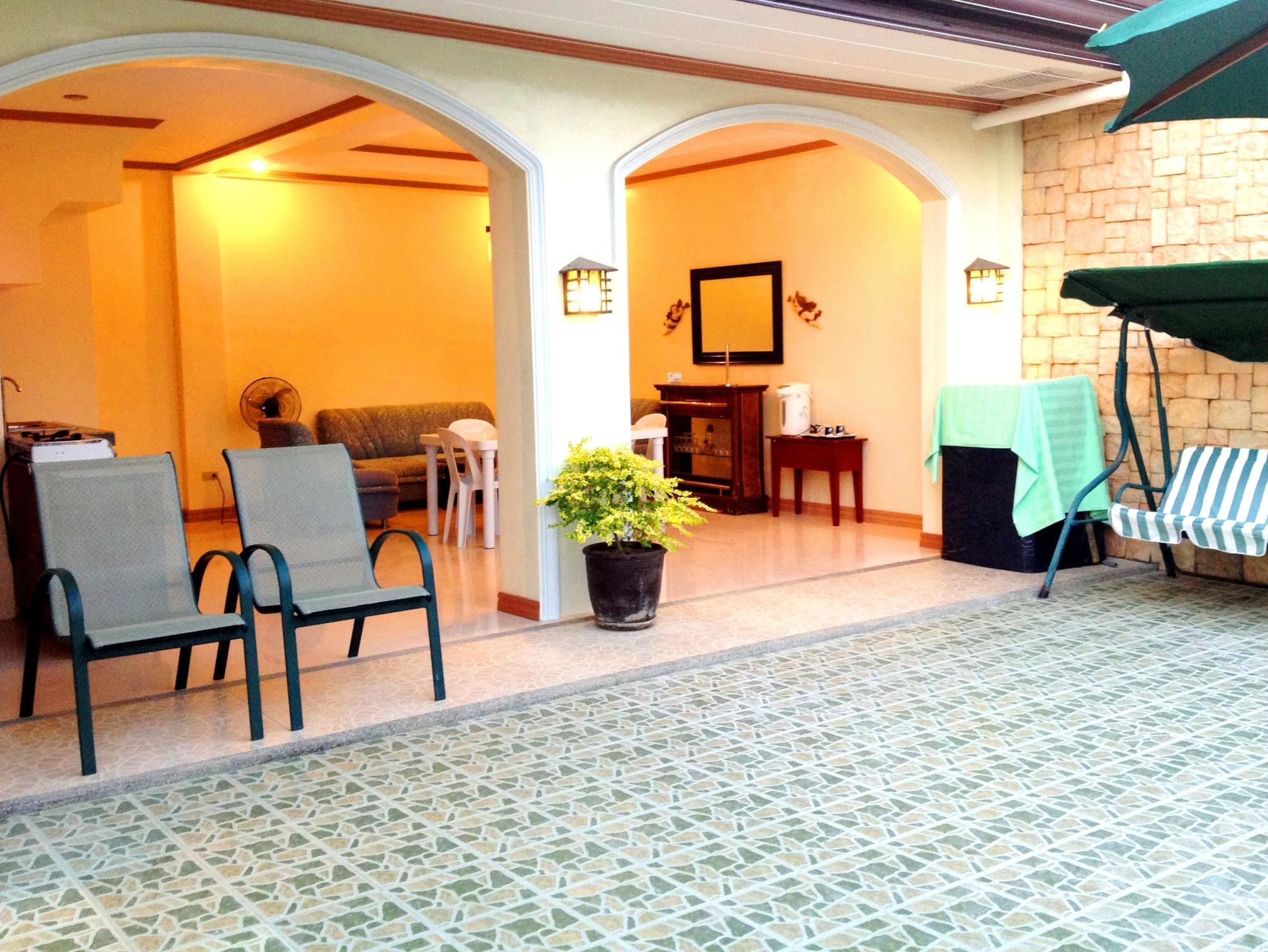 Casa D' Estrella Apartelle Balabag  Екстериор снимка
